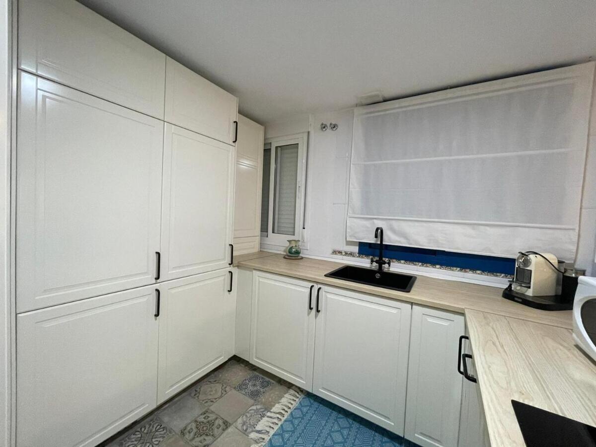 Calu Homes Cerca Playa De Huelin Malaga Bagian luar foto